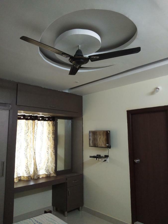 ויסאקפאטנם Feel Like Home -Guest House Near Tenneti Park מראה חיצוני תמונה